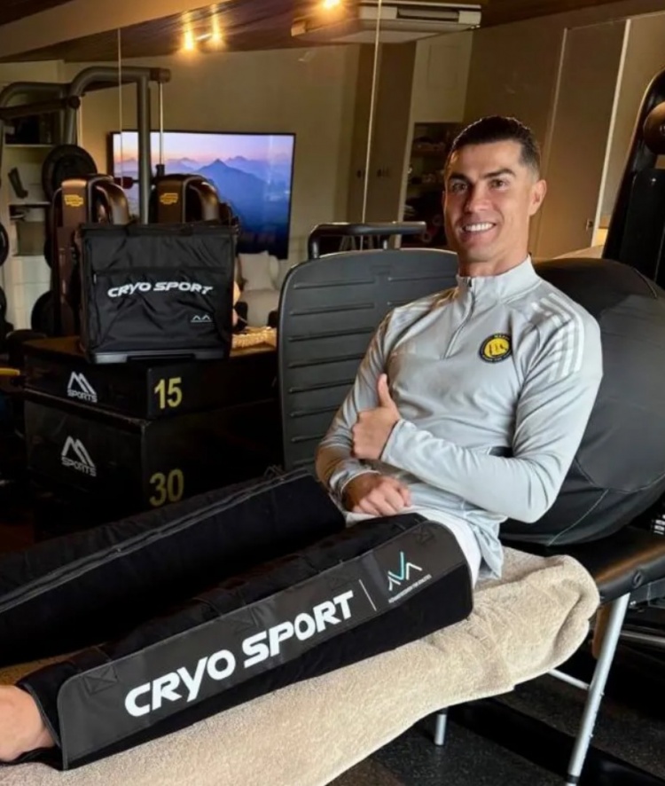 开云-太阳报：C罗采用“压力疗法”治疗伤病，出战国家队比赛仍存疑